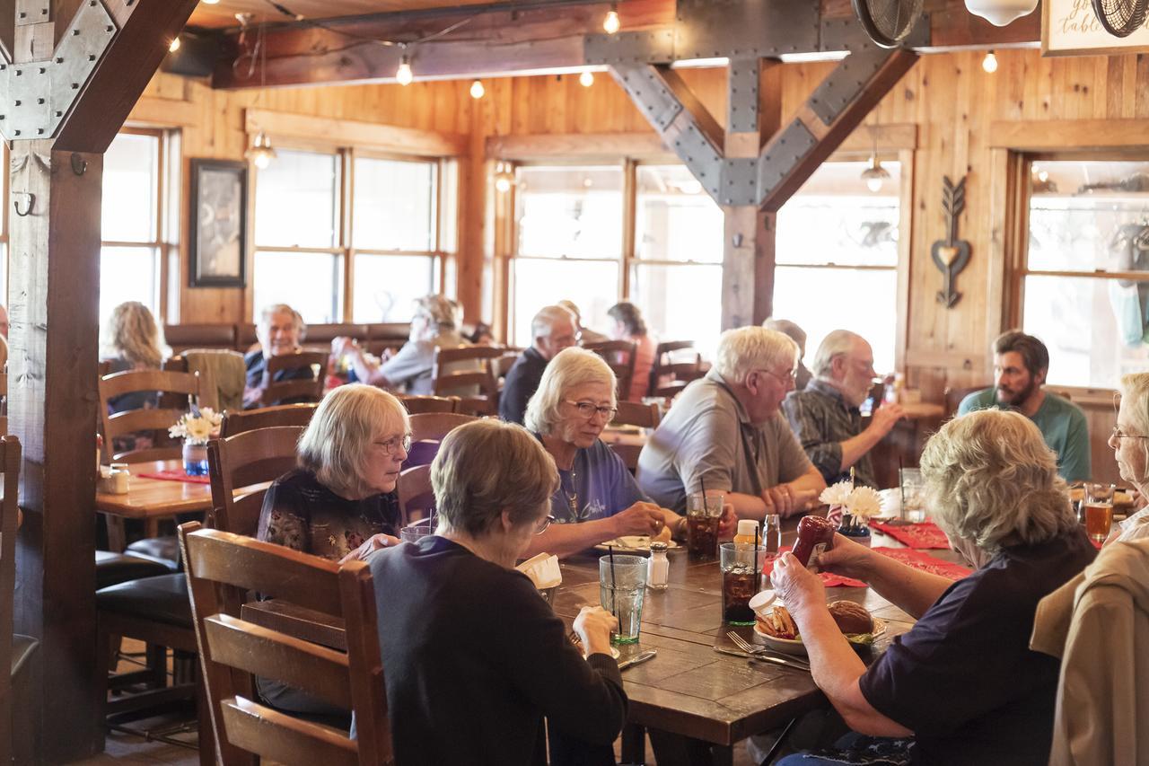 Arrowhead Mountain Lodge Cimarron エクステリア 写真