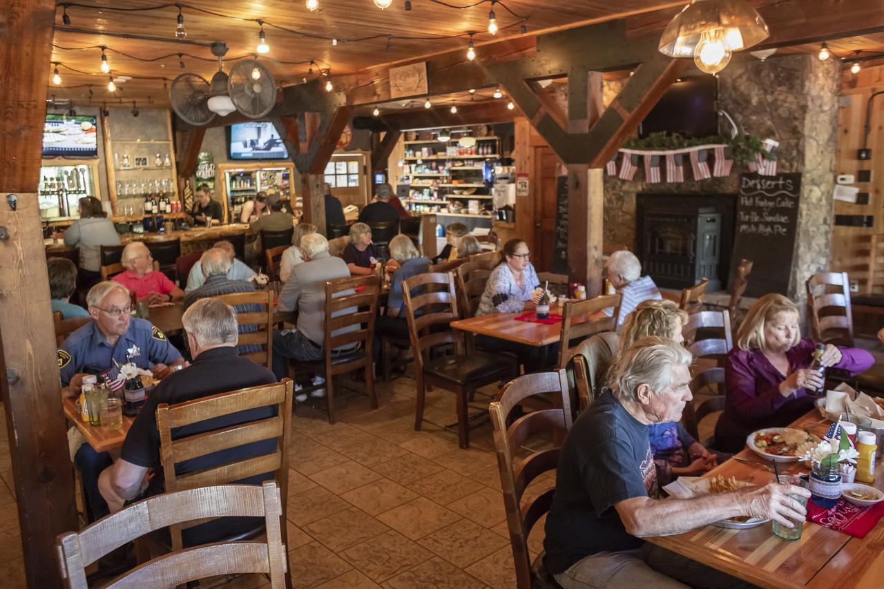 Arrowhead Mountain Lodge Cimarron エクステリア 写真